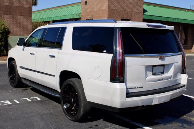 used 2019 Cadillac Escalade ESV car, priced at $39,986