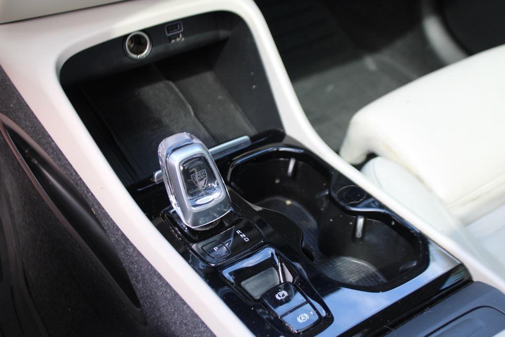 used 2021 Volvo XC40 car, priced at $27,304