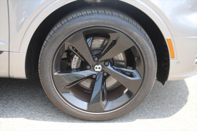 used 2021 Bentley Bentayga car, priced at $112,990