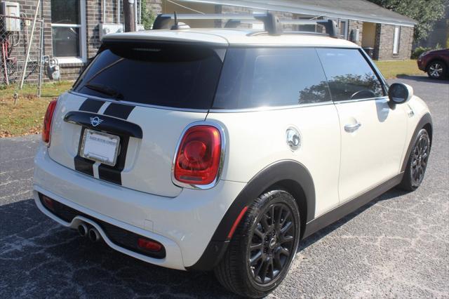 used 2020 MINI Hardtop car, priced at $19,998