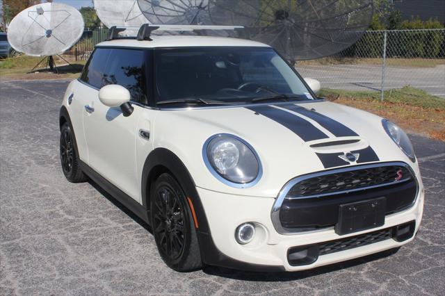 used 2020 MINI Hardtop car, priced at $19,998