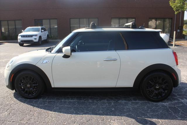 used 2020 MINI Hardtop car, priced at $19,998