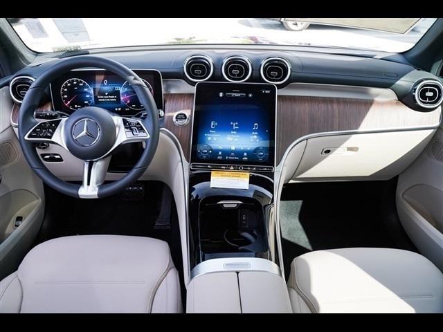 new 2024 Mercedes-Benz GLC 300 car, priced at $54,505