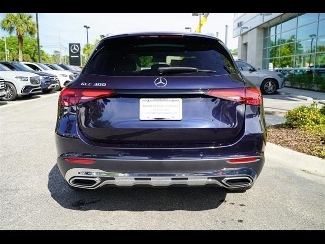 new 2024 Mercedes-Benz GLC 300 car, priced at $54,505