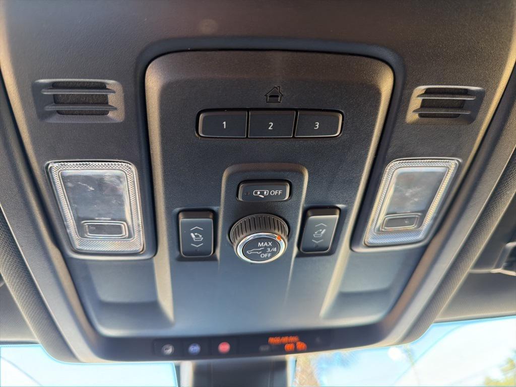 used 2021 GMC Yukon XL car, priced at $45,914