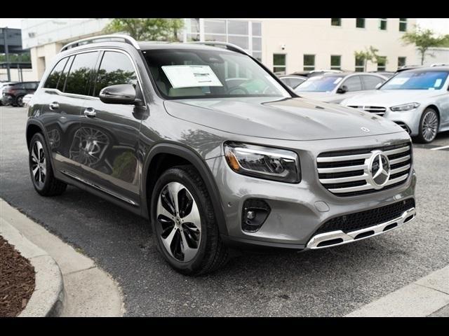 new 2024 Mercedes-Benz GLB 250 car, priced at $50,395