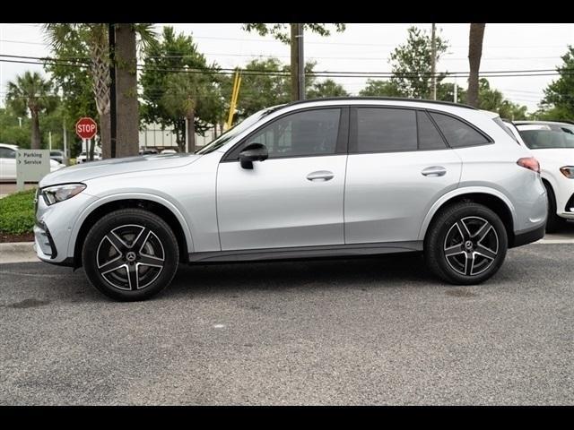 new 2024 Mercedes-Benz GLC 300 car, priced at $63,385