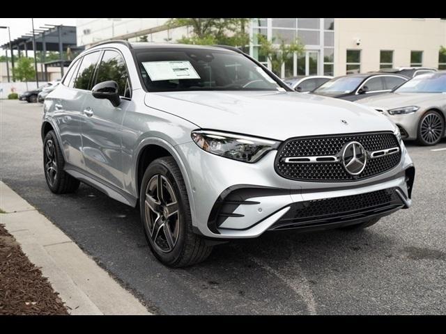 new 2024 Mercedes-Benz GLC 300 car, priced at $63,385