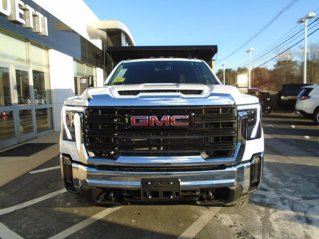 new 2025 GMC Sierra 3500 car, priced at $77,802