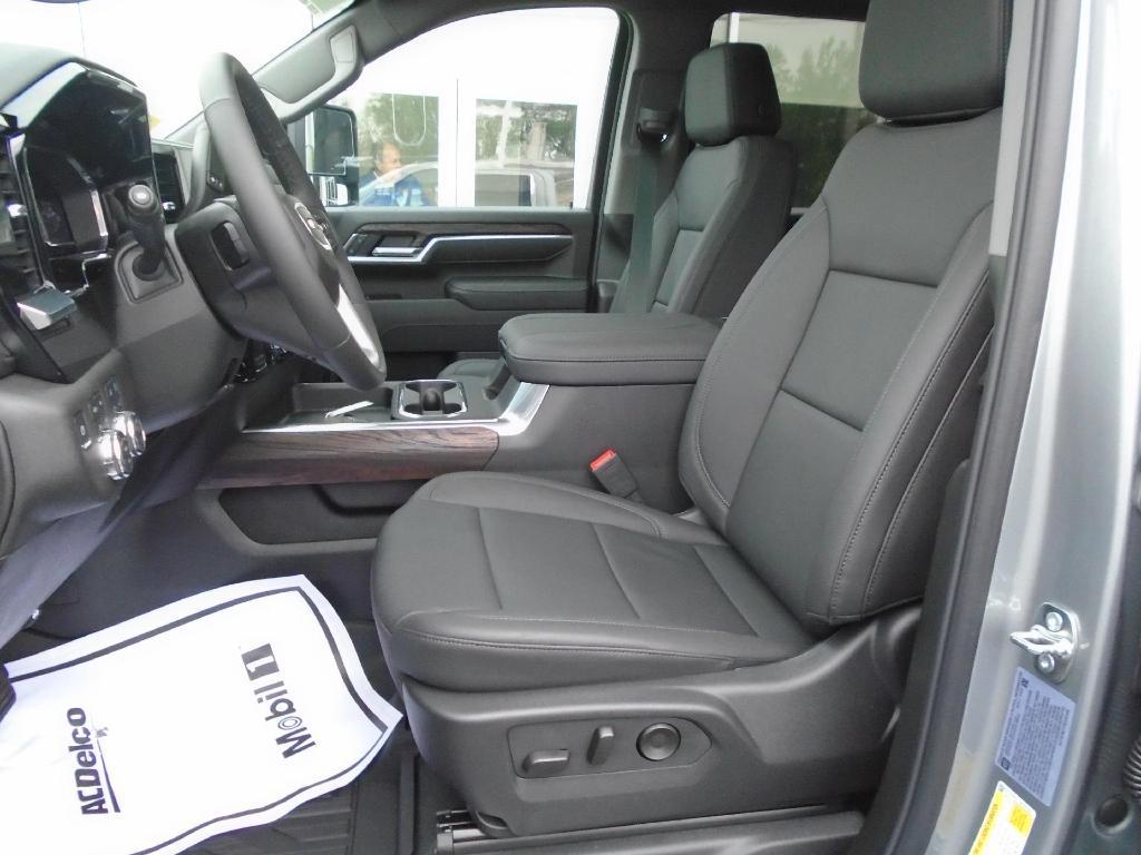 new 2025 GMC Sierra 2500 car, priced at $80,700