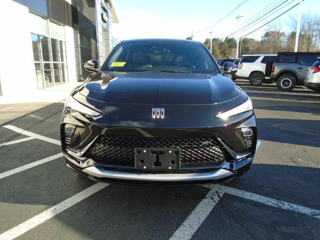 new 2025 Buick Envista car, priced at $27,880