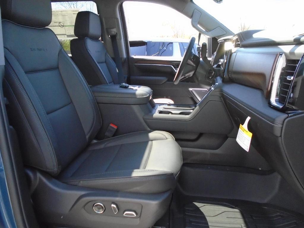 new 2025 GMC Sierra 2500 car, priced at $89,235