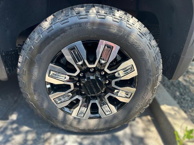 new 2025 GMC Sierra 2500 car, priced at $77,090
