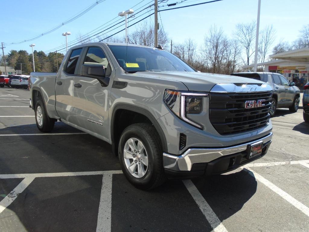 new 2025 GMC Sierra 1500 car, priced at $47,565