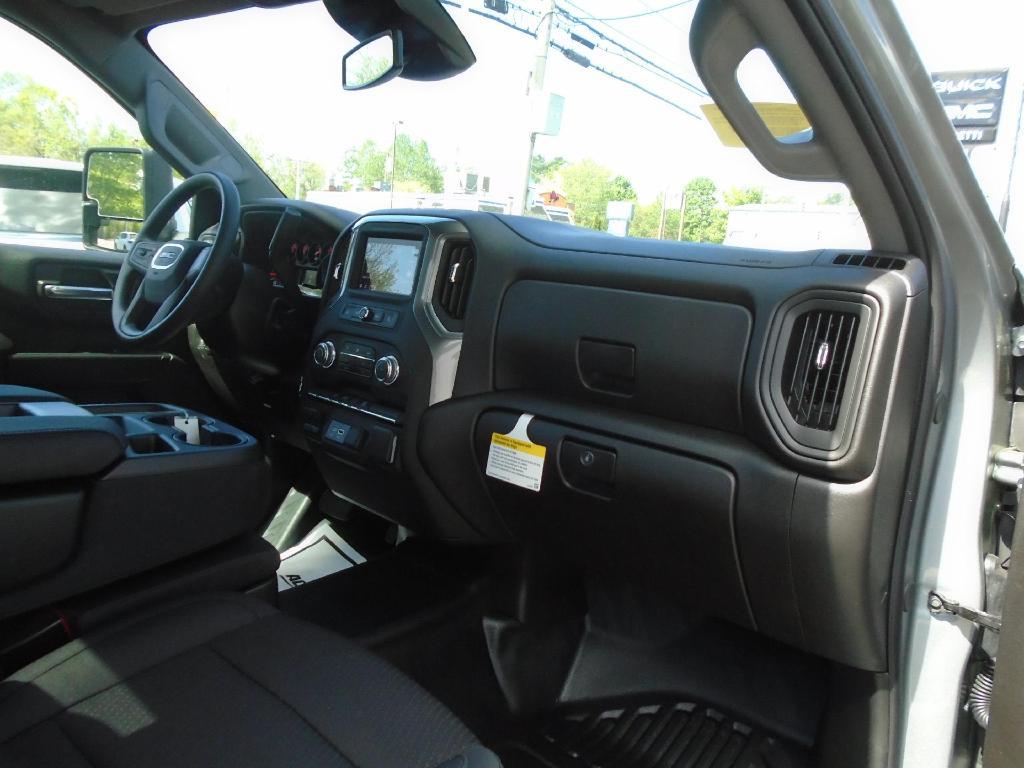 new 2025 GMC Sierra 2500 car, priced at $51,500
