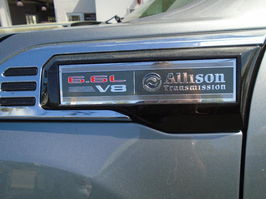 new 2025 GMC Sierra 2500 car, priced at $51,500
