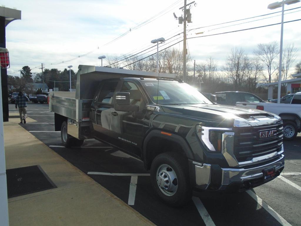 new 2024 GMC Sierra 3500 car, priced at $76,473