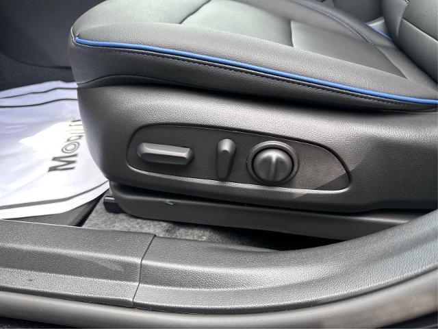 new 2025 Buick Envista car, priced at $28,680