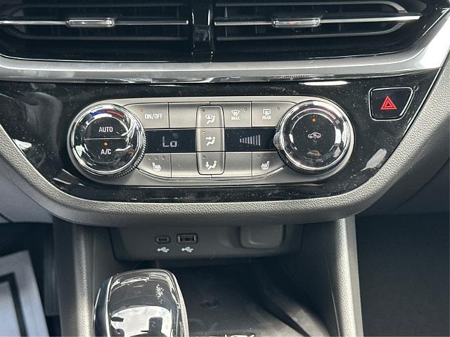 new 2025 Buick Envista car, priced at $28,680