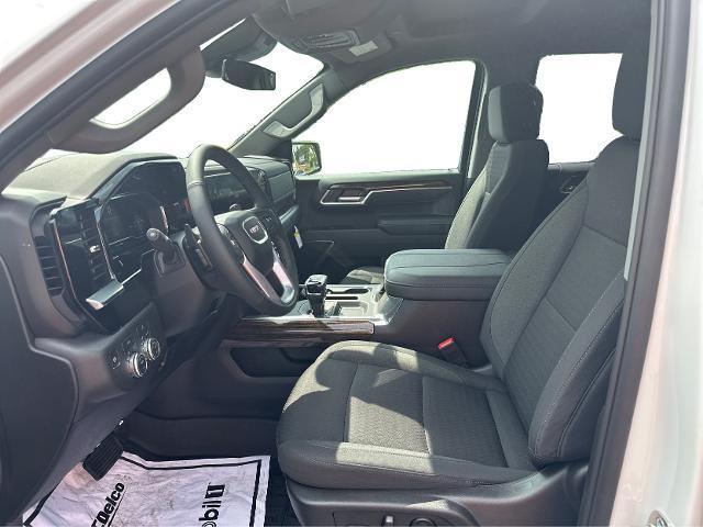 new 2025 GMC Sierra 1500 car, priced at $55,061