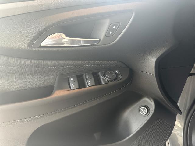 new 2025 Buick Envista car, priced at $28,680