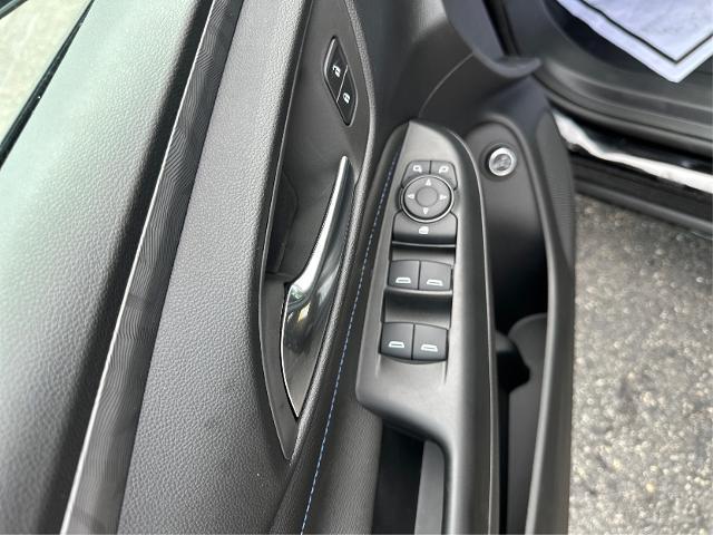 new 2025 Buick Envista car, priced at $30,320