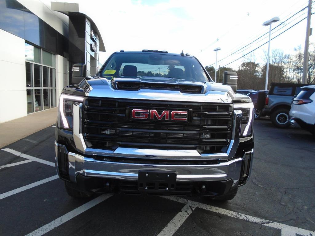 new 2025 GMC Sierra 3500 car, priced at $62,005