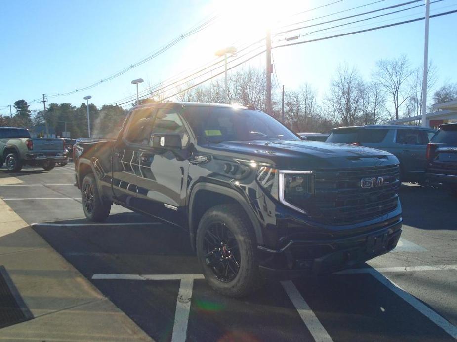 new 2025 GMC Sierra 1500 car, priced at $60,800