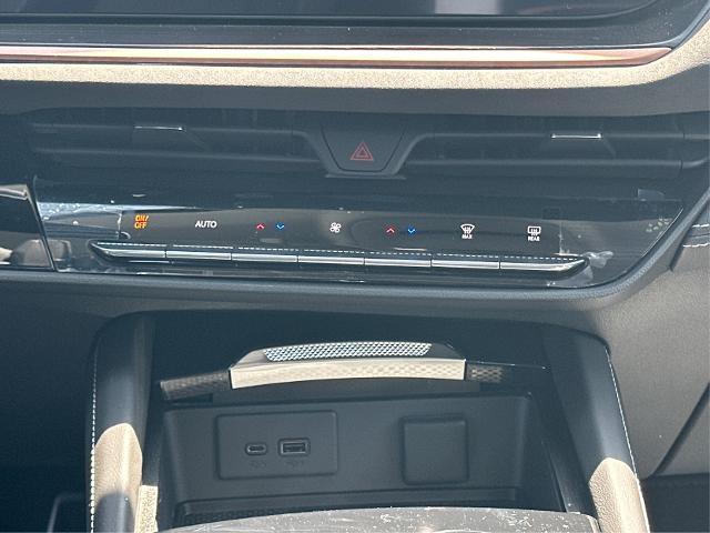 new 2025 Buick Envision car, priced at $41,268