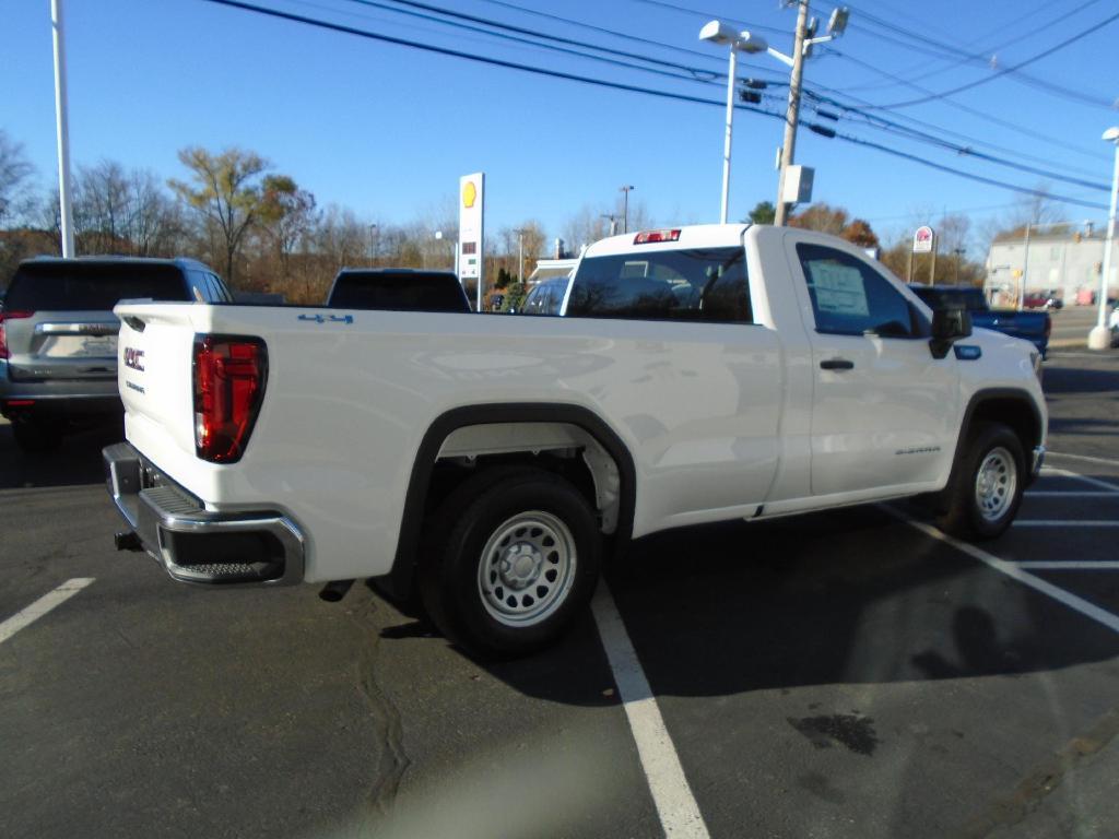 new 2025 GMC Sierra 1500 car, priced at $43,735