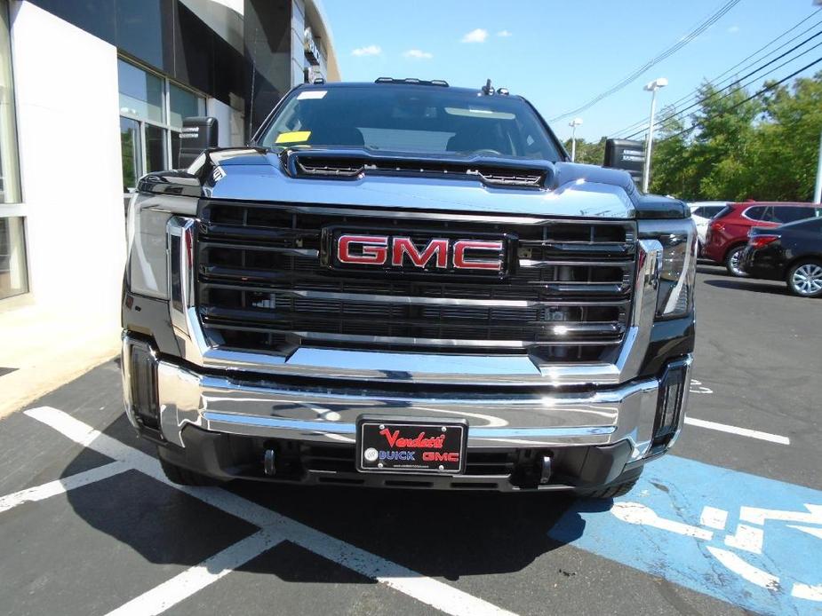 new 2024 GMC Sierra 3500 car, priced at $69,270