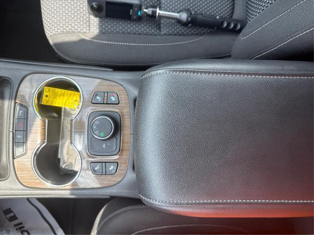 used 2023 GMC Acadia car, priced at $28,985