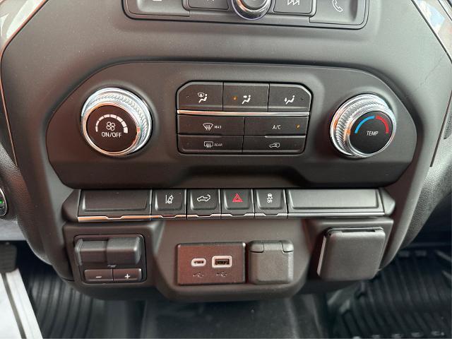 new 2025 GMC Sierra 3500 car, priced at $81,009