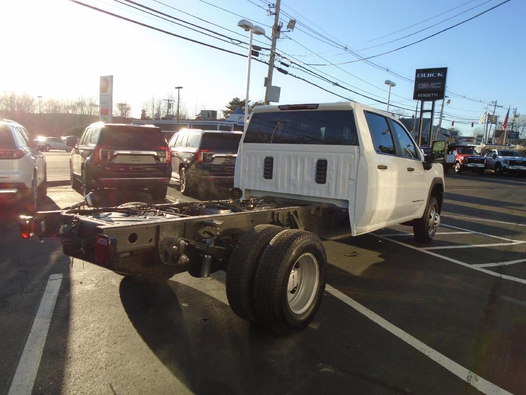 new 2025 GMC Sierra 3500 car, priced at $58,083