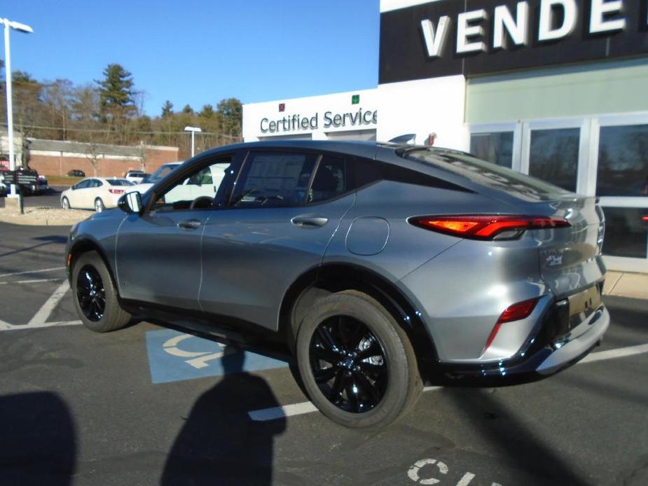 new 2025 Buick Envista car, priced at $28,180