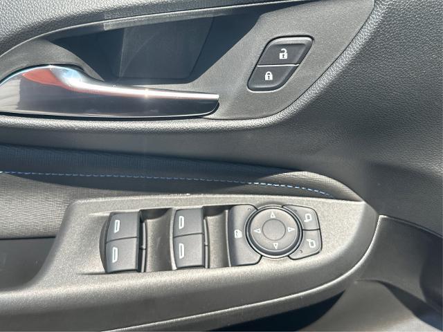new 2025 Buick Envista car, priced at $28,930