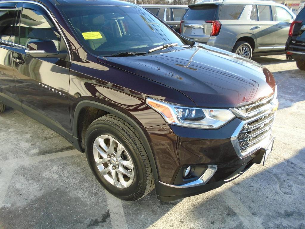 used 2021 Chevrolet Traverse car, priced at $27,788