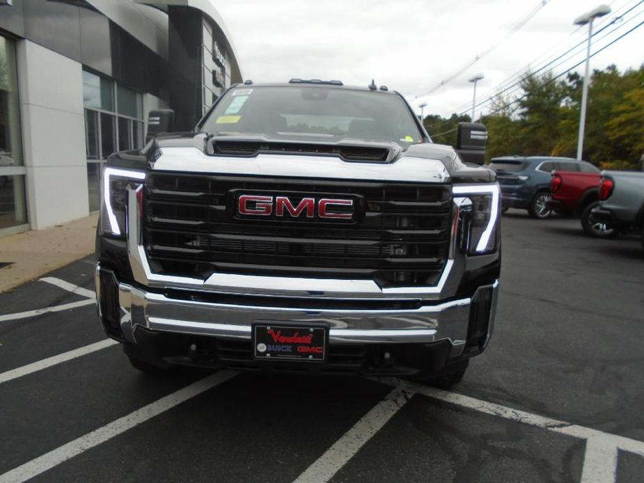 new 2025 GMC Sierra 3500 car, priced at $85,421