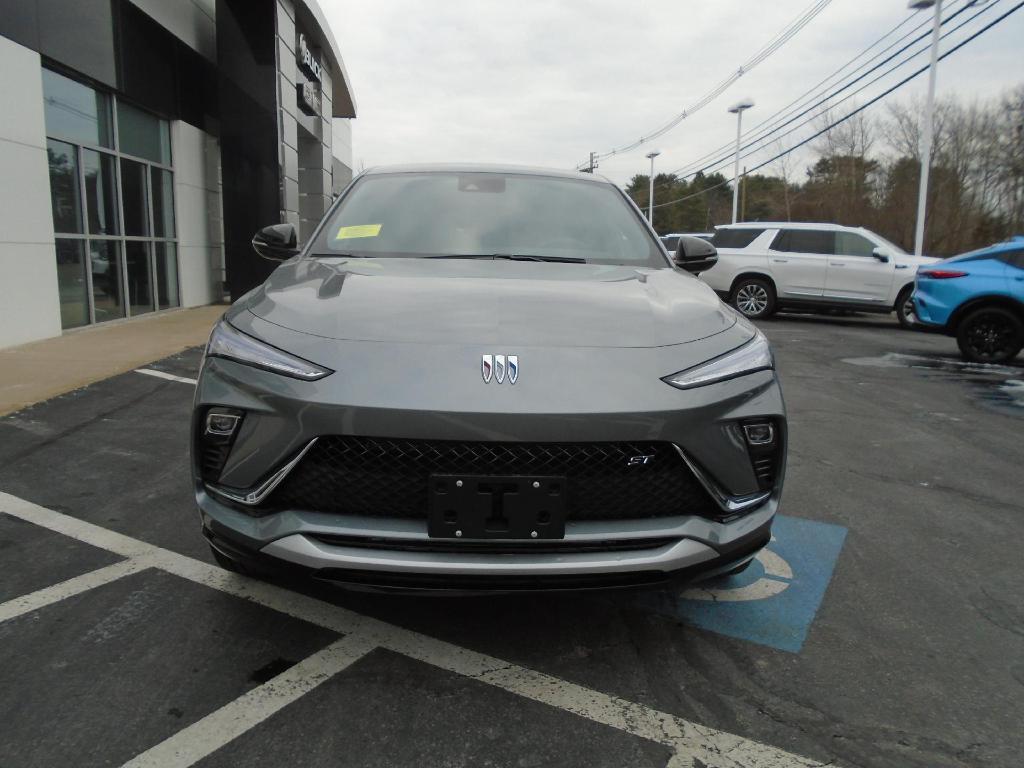 new 2025 Buick Envista car, priced at $28,775