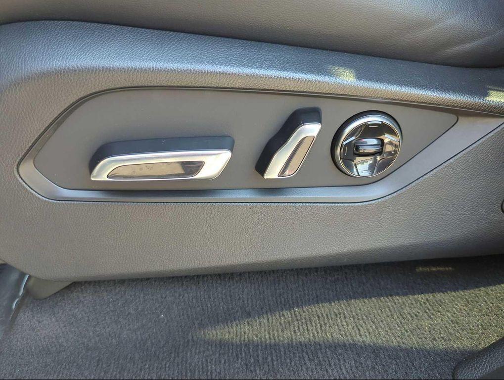 used 2023 Acura MDX car, priced at $39,327