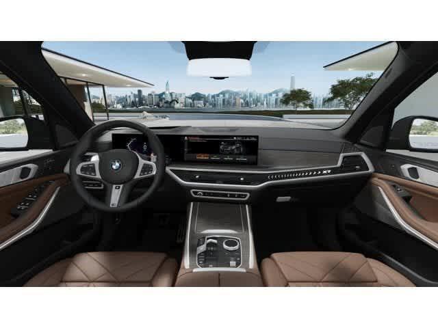 new 2026 BMW X7 car, priced at $93,625