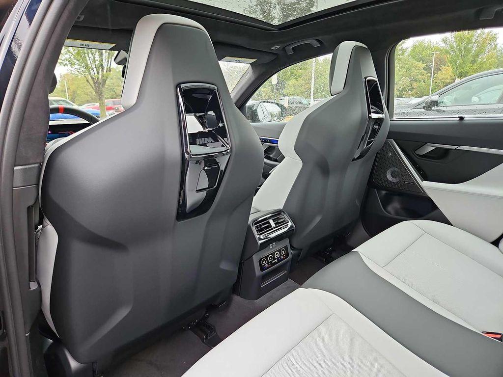 new 2026 BMW M5 car, priced at $131,525