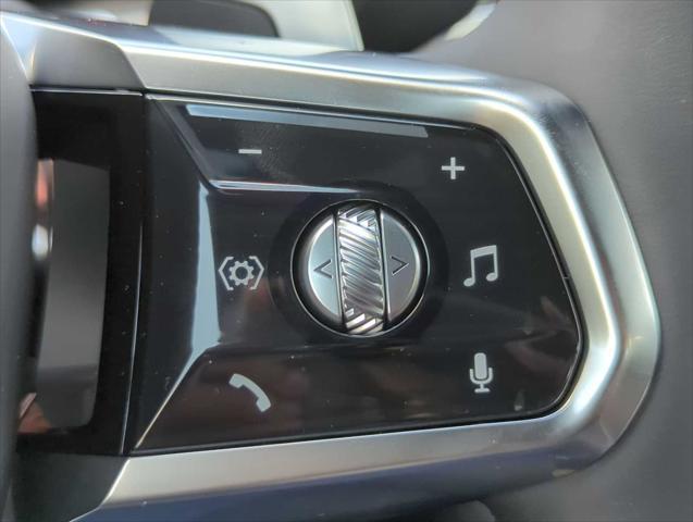 new 2025 BMW 760 car, priced at $133,145