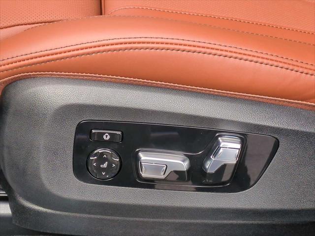 new 2026 BMW X7 car, priced at $120,880