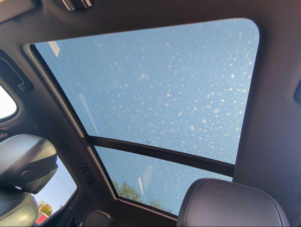 used 2019 Porsche Cayenne car, priced at $31,466