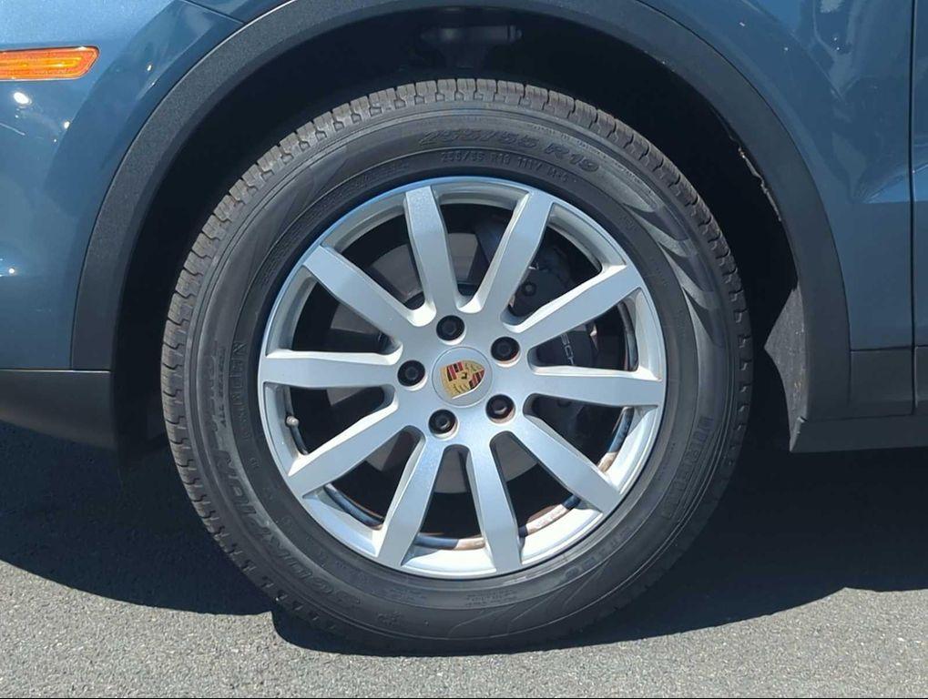 used 2019 Porsche Cayenne car, priced at $31,466