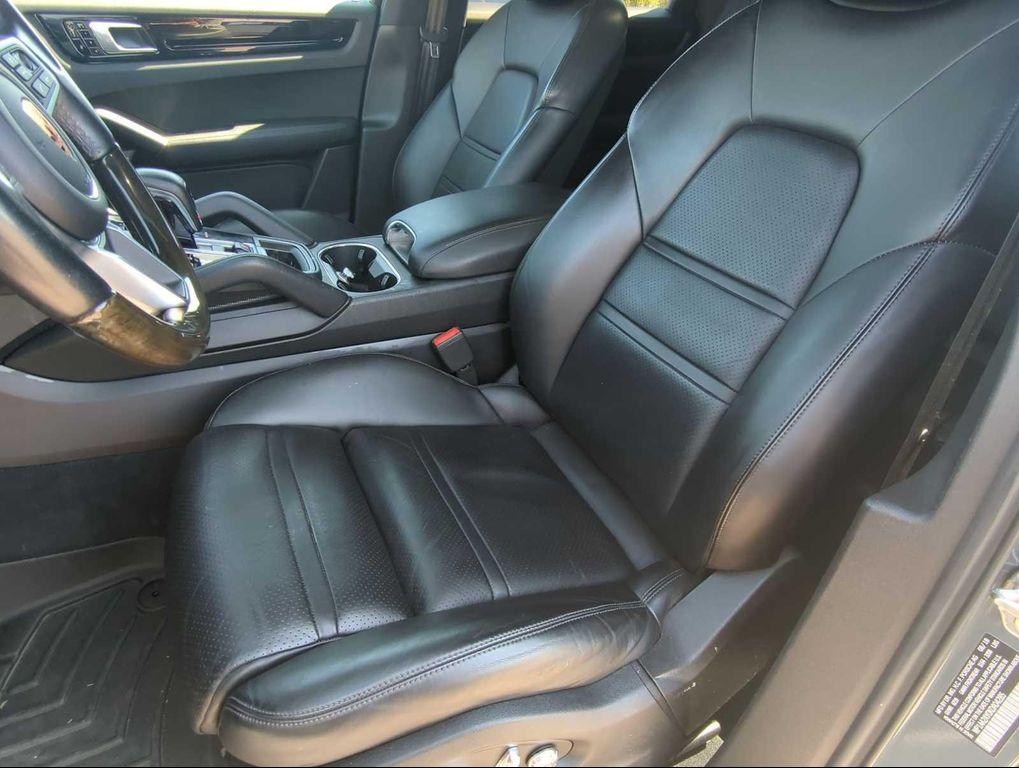 used 2019 Porsche Cayenne car, priced at $31,466