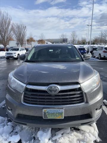 used 2016 Toyota Highlander car, priced at $21,557