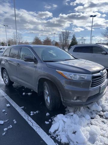 used 2016 Toyota Highlander car, priced at $21,557