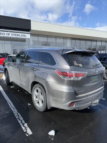 used 2016 Toyota Highlander car, priced at $21,557